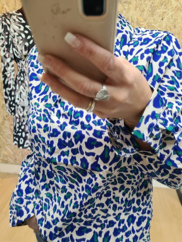 blouse léopard bleu